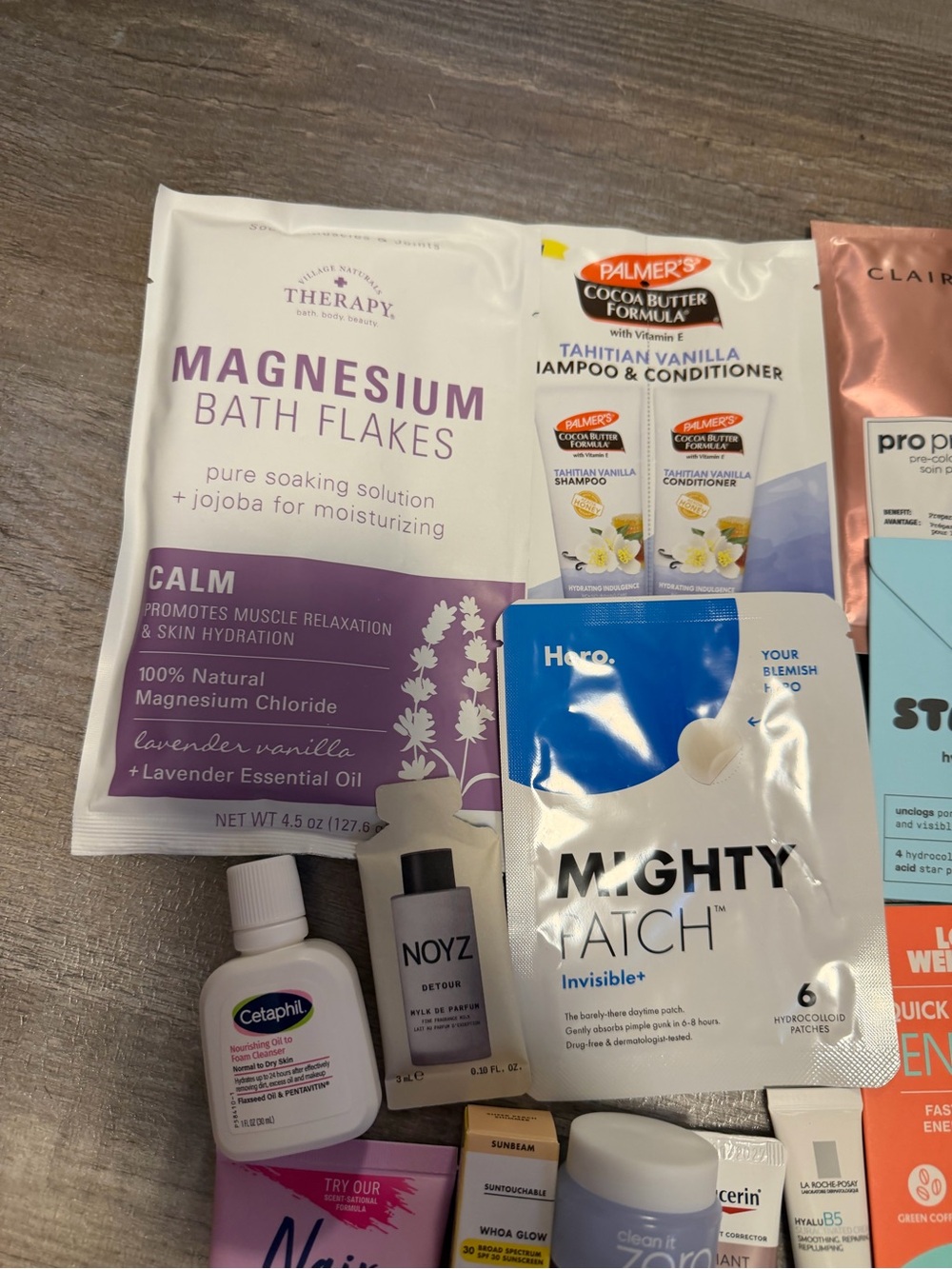 Beauty Samples - Picture 2 of 6